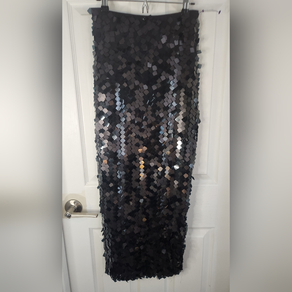 House of Harlow 1960 Black Sequin Skirt Set - Picture 5 of 9
